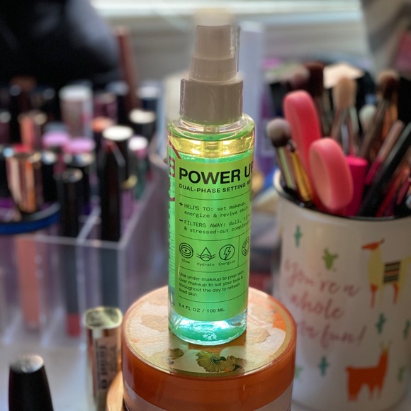 Setting Spray - Picture 1 of 1